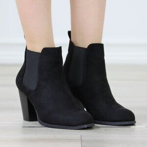 Black Suede Ankle Boots Chunky Heel Chelsea Style Elastic Side Panels